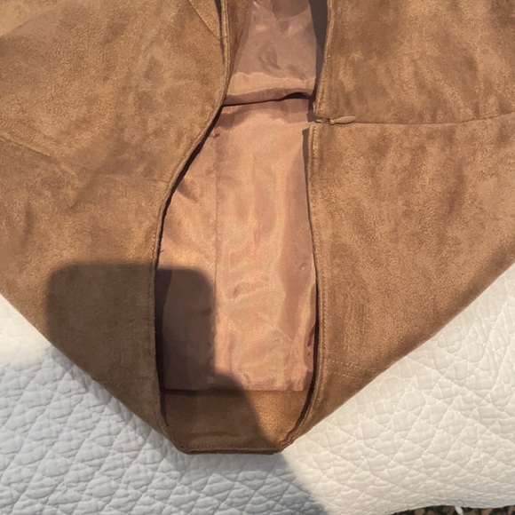 Faux suede gap skirt - Picture 3 of 4